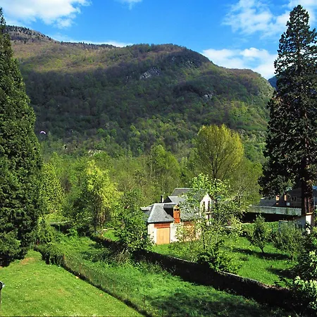 Agreable T2, Vue Montagnes, 600m Centre Luchon * Bagneres-de-Luchon